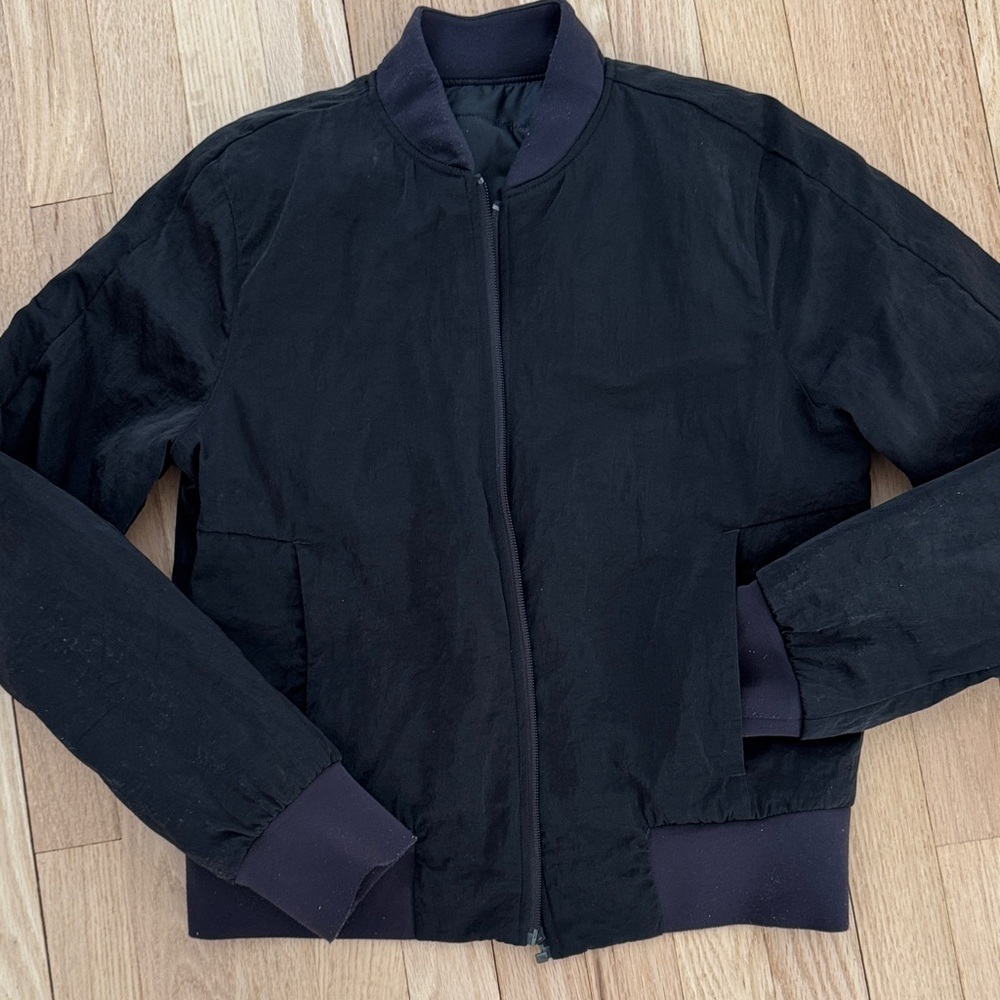 Lulu lemon Bomber Jacket - Classic Minimal Style